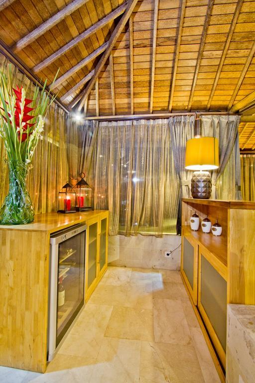 Puri Ratu Jimbaran Villa Экстерьер фото