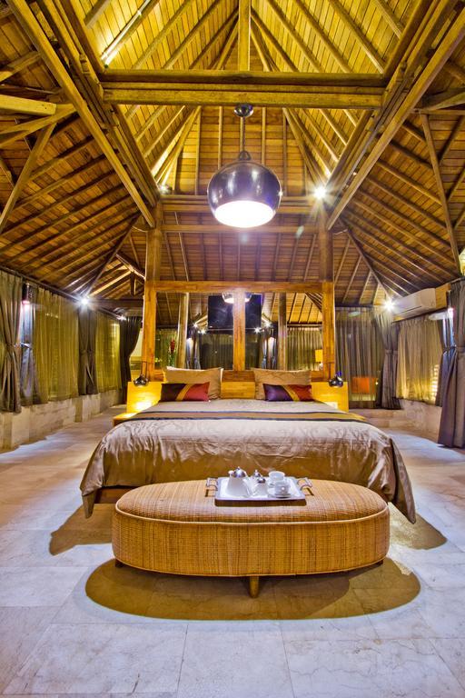 Puri Ratu Jimbaran Villa Экстерьер фото