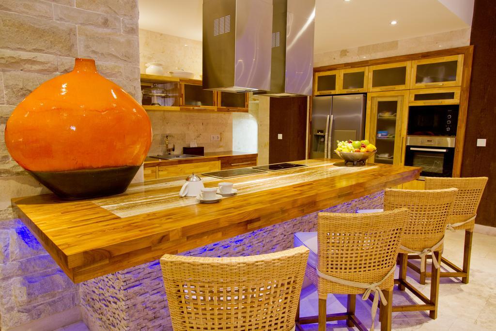 Puri Ratu Jimbaran Villa Экстерьер фото